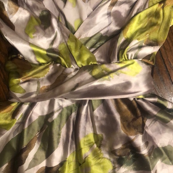 SIMPLY VERA Sexy V Floral/abstract tunic - Picture 6 of 7